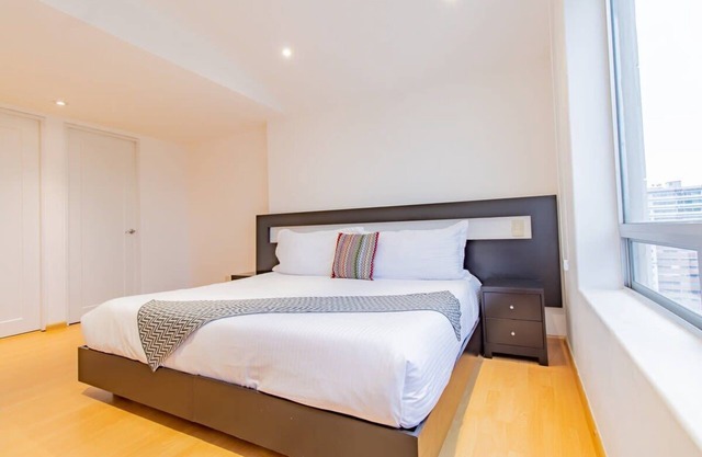 1501 - Enjoy Sunsets at Fully Equipped 2BR PH @Sta Fe