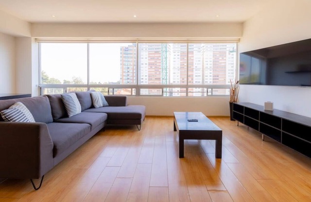 401 - Deluxe 2BR Apt Near "La Mexicana" Park
