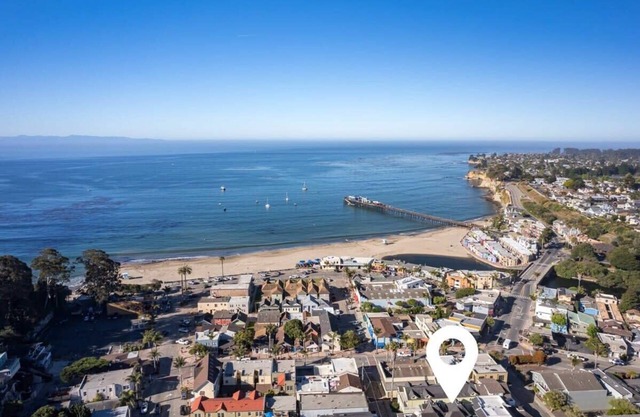 Capitola Village Hideaway