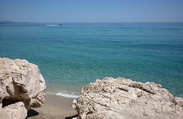 Capoterra: South Coast Sardinia - Rent apartment in villa