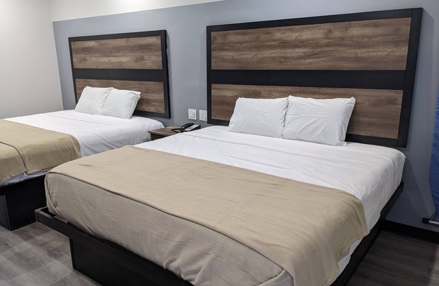 Captain Suites