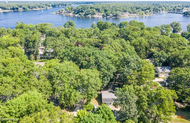 Spring Lake Rental Walking Distance to Public Beach