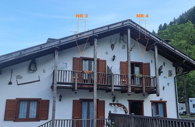 Wohnwagen 'Camera Adamello 3' mit Bergblick, Balkon und WLAN