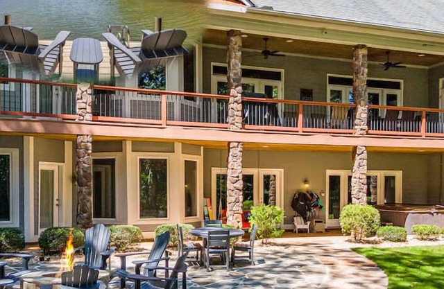 Cardinal Rose Lake House w/ Hot Tub & Dock!