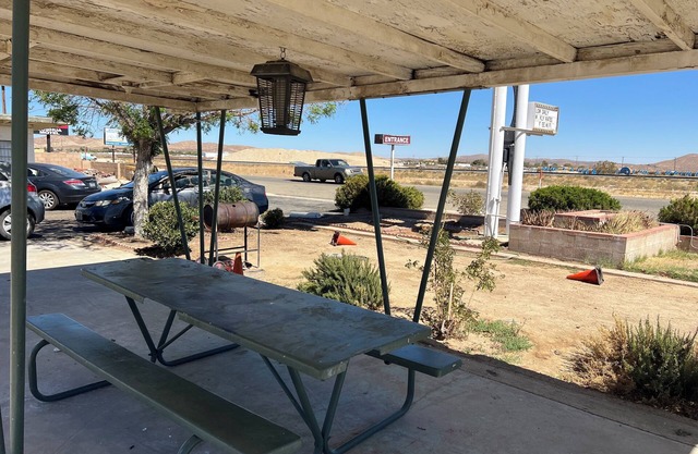 Carl's Motel