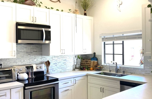 Carlsbad Staycation 7 minute drive to beach! Modern, Cozy, and Fresh!