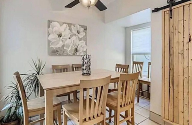 Carlsbad Village Walk to the Beach. A fully furnished bungalow.