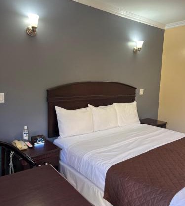 Carlton Motor Lodge