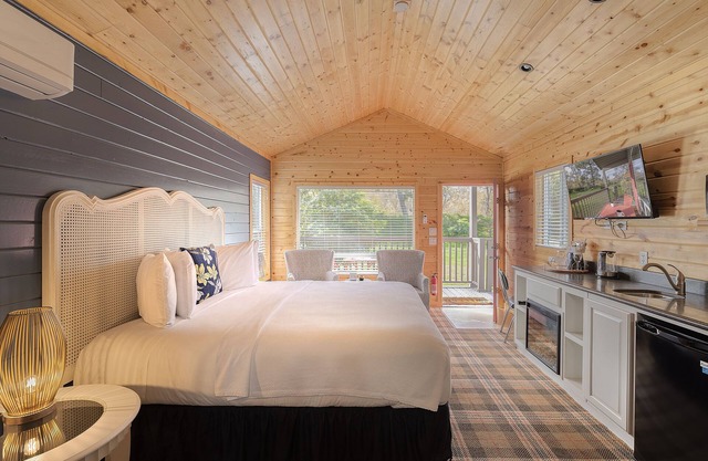 Carmel River Inn