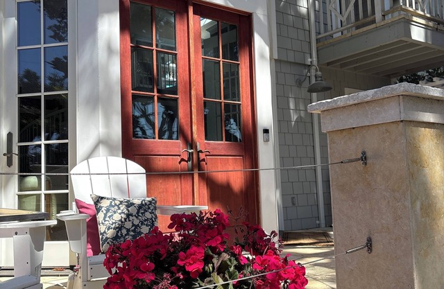 Carmel Pebble Beach 3B 3B Steps from Beach!