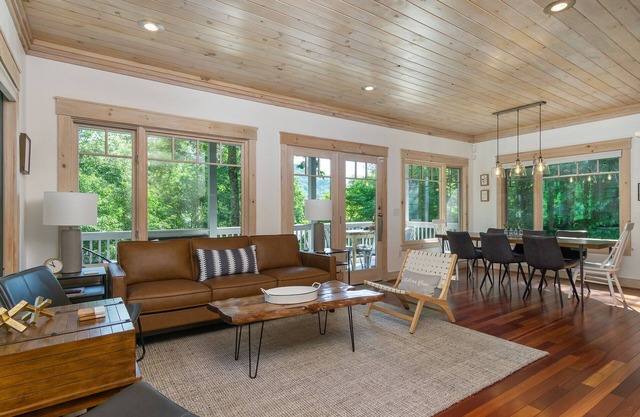 Carolina Blue | Pet Friendly, Deck, Treetop Views