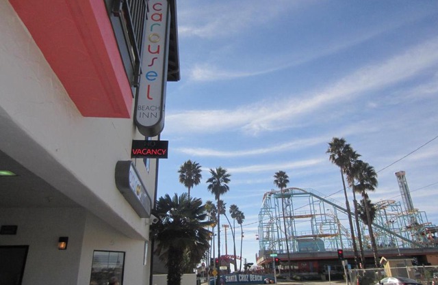 Carousel Beach Inn