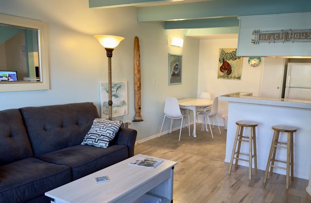 "Carpinteria Beach 'Ferienwohnung mit einem Schlafzimmer ein Block vom Strand