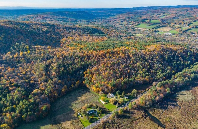 Carriage house suite in heart of the Berkshires