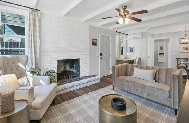 Carter Street Guest Suite | Pet Friendly
