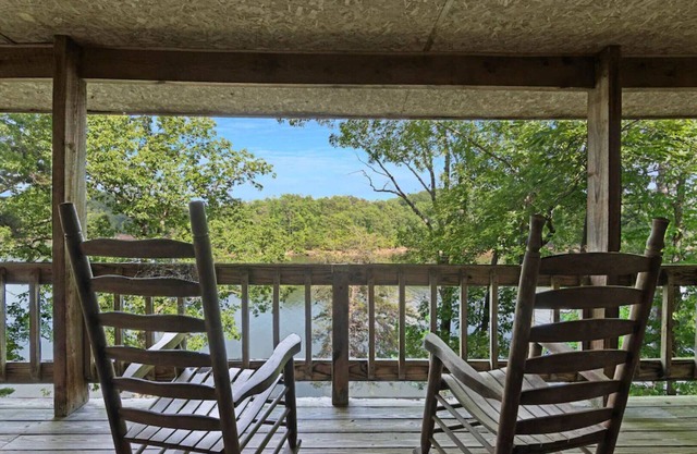 Carters Lake Lakeside Log Cabin #2 includes boat slip at the marina