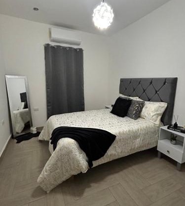 Casa 4 Personas, céntrica, patio amplio
