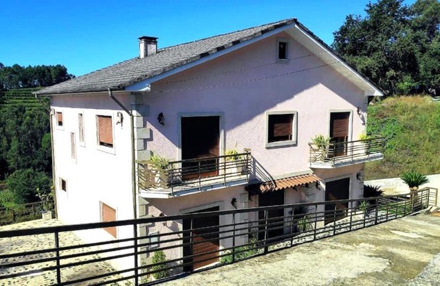 Casa 5 quartos em Bouro