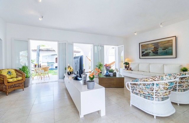 Casa a 50m da Praia com Churrasqueira