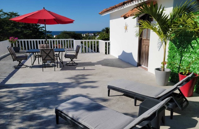 Casa Aerie – Beach Days, Rooftop Nights