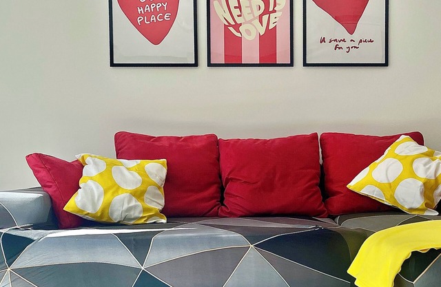 Casa Alice Apartment sleeps 4 in the center of Nizza Monferrato