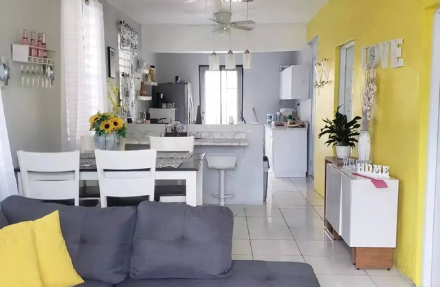 Casa Amalia Beach House just minutes to beaches, airport and moch more...