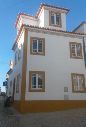 Casa Amarela - Ericeira center by the beach