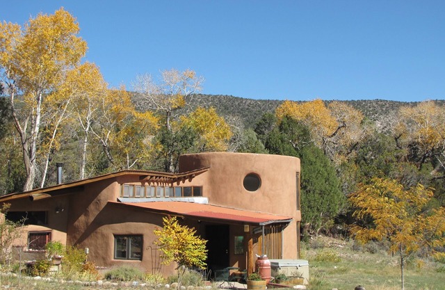 Casa Ambrosia: Einzigartiges Adobe-Haus mit Bergblick in einem wunderschönen Flusstal