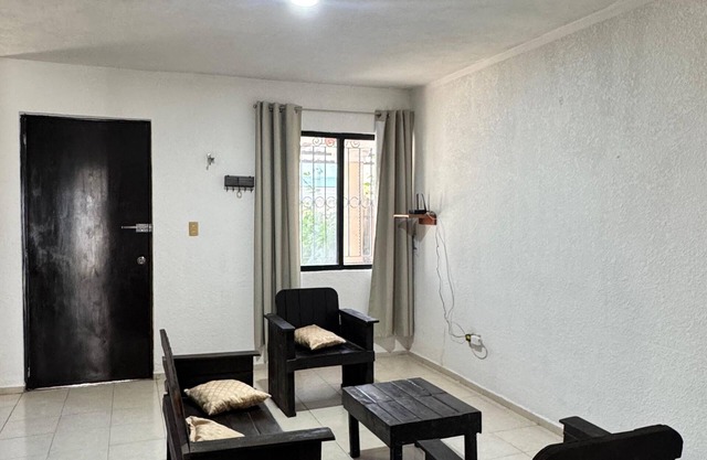 Casa Amelia Victoria, at the entrance of the city, 20 minutes from the airport.