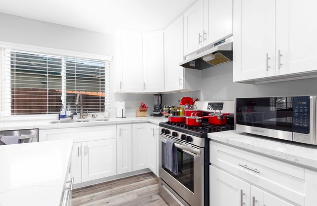 Casa Andasol, 3BD Home with Mini Golf, Fire Pit, Arcade Games, By Zoo, Sea World