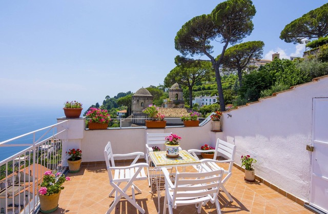 CASA ANNUNZIATA LUNA