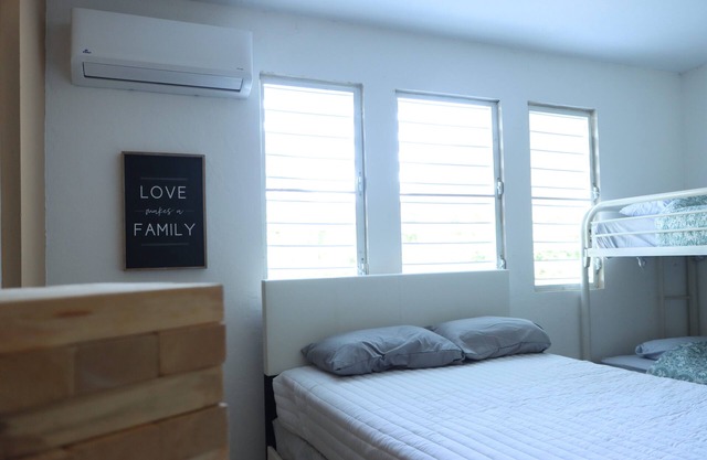 Casa Arostegui - Spacious Retreat Near the Beach