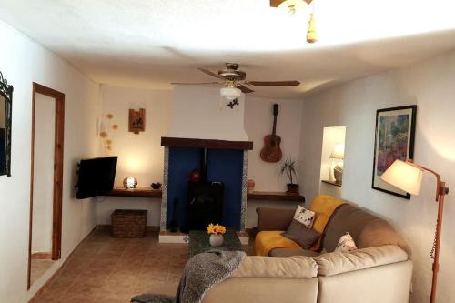 Casa Arriba Village House in Zarra