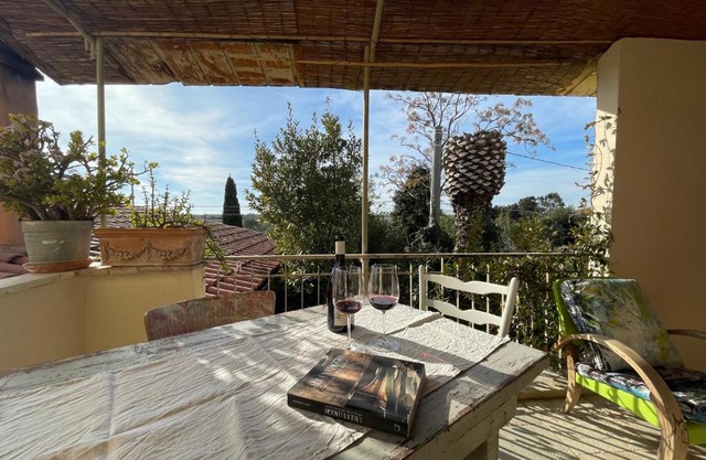 Casa Atelier - aria condizionata, terrazzo, parcheggio, Bolgheri by ToscanaTour