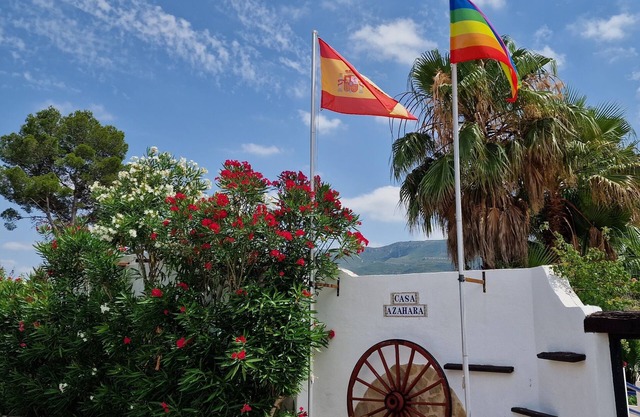 Casa Azahara, with Mountain Views and pool, located near the town of Macastre