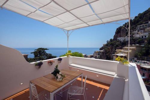 CASA BAKER luxury apartment