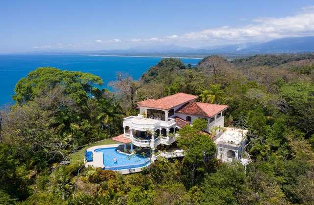 Casa Bella Vista - Heimat von Manuel Antonios berühmtester Aussicht!