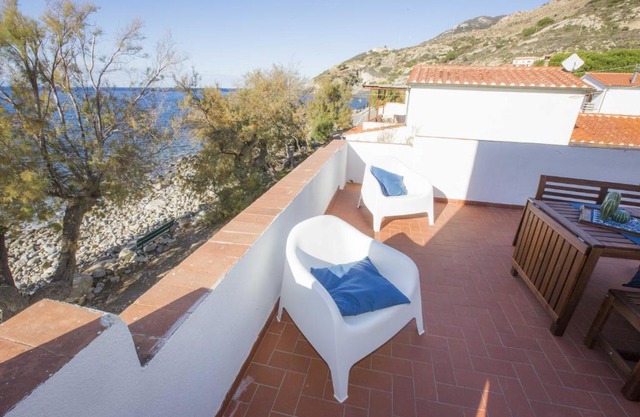 Casa Bianca - Goelba
