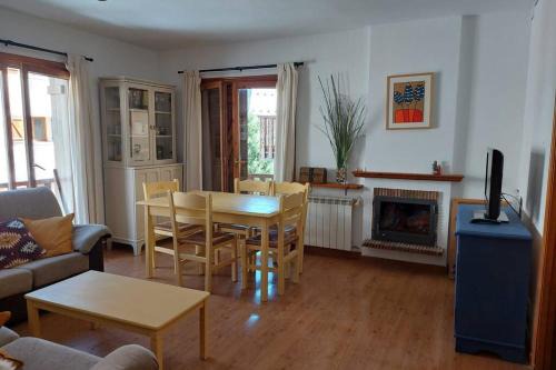 Casa Bihotz - Bonito y céntrico apartamento con garaje en Sallent