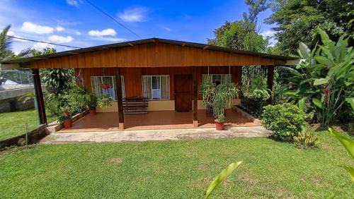 Casa Bliss Arenal: Casa Rústica en La Fortuna