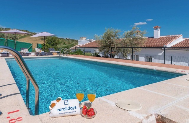 Casa Brenda & Donald Antequera by Ruralidays