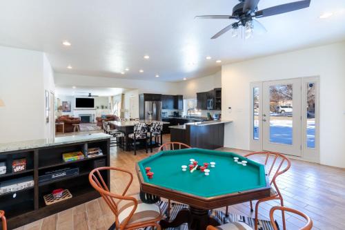 Casa Buena, 3 BRs, WiFi, Fireplace, Near Santa Fe Plaza, Sleeps 6