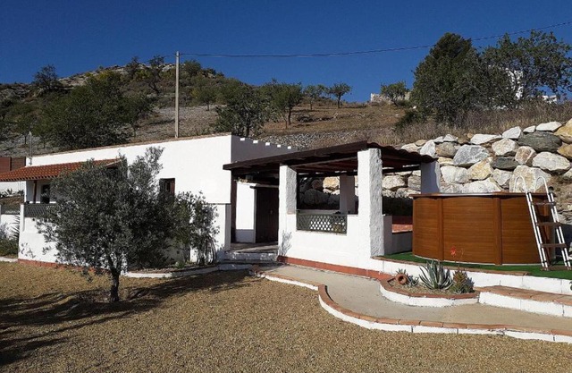 Casa Caballo a private cottage in Lubrin