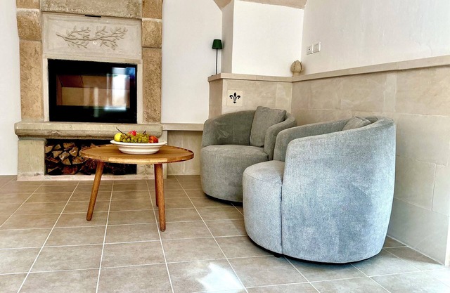 Casa Carulì: Typical cosy Pugliese apartment with AC in charming Cerfignano