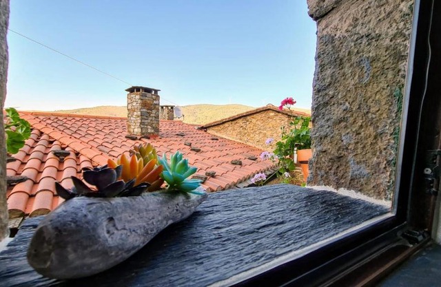Casa Catraia Gondramaz no Pulmão da Serra da Lousã
