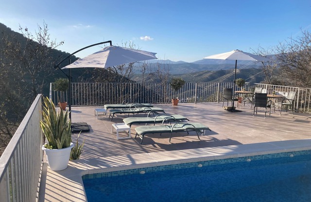 Casa Cerretillo, traditionelles ländliches weißes Haus mit allen modernen Luxus