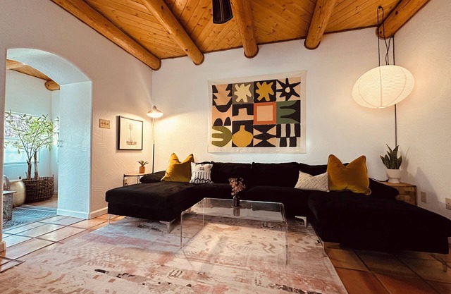 Casa Chamisa ~ Modern Southwest Style in T or C