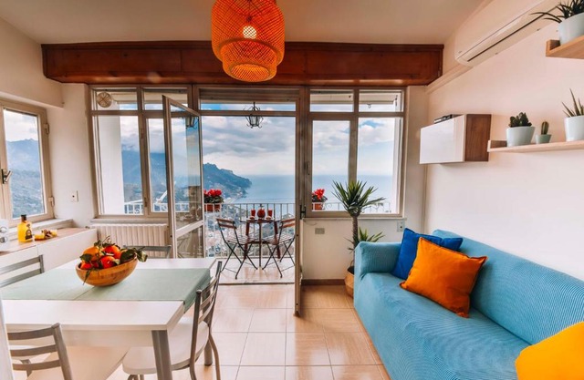 CASA CHIARINA breathtaking sea view