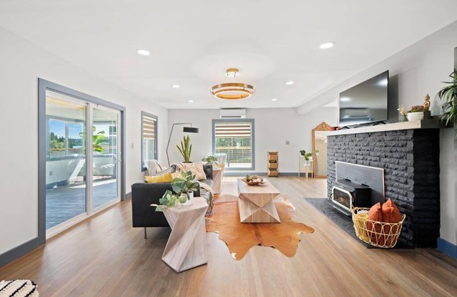 Casa Cielo NEW! Steilacoom Lakefront Retreat