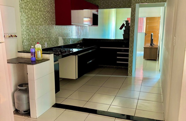 Casa com piscina espaçosa